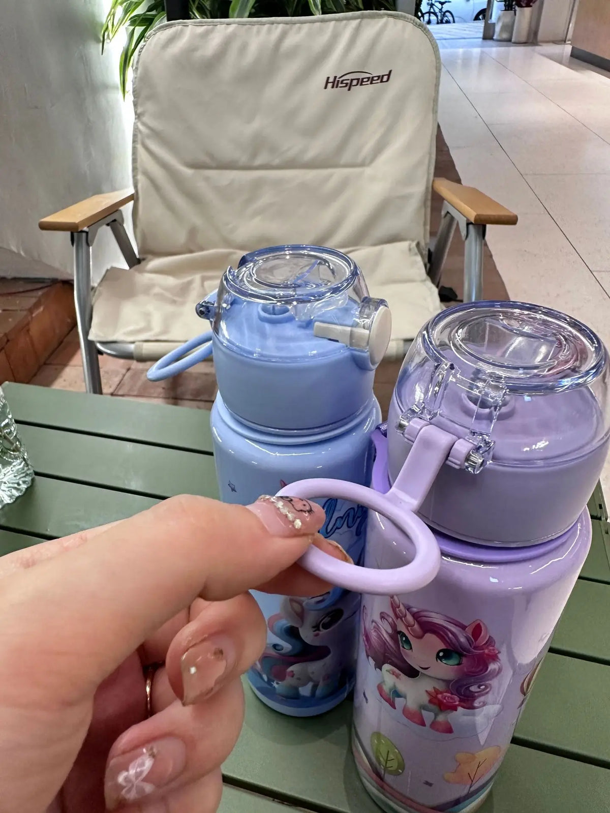 Gourde enfant en plastique sans BPA 700 ml