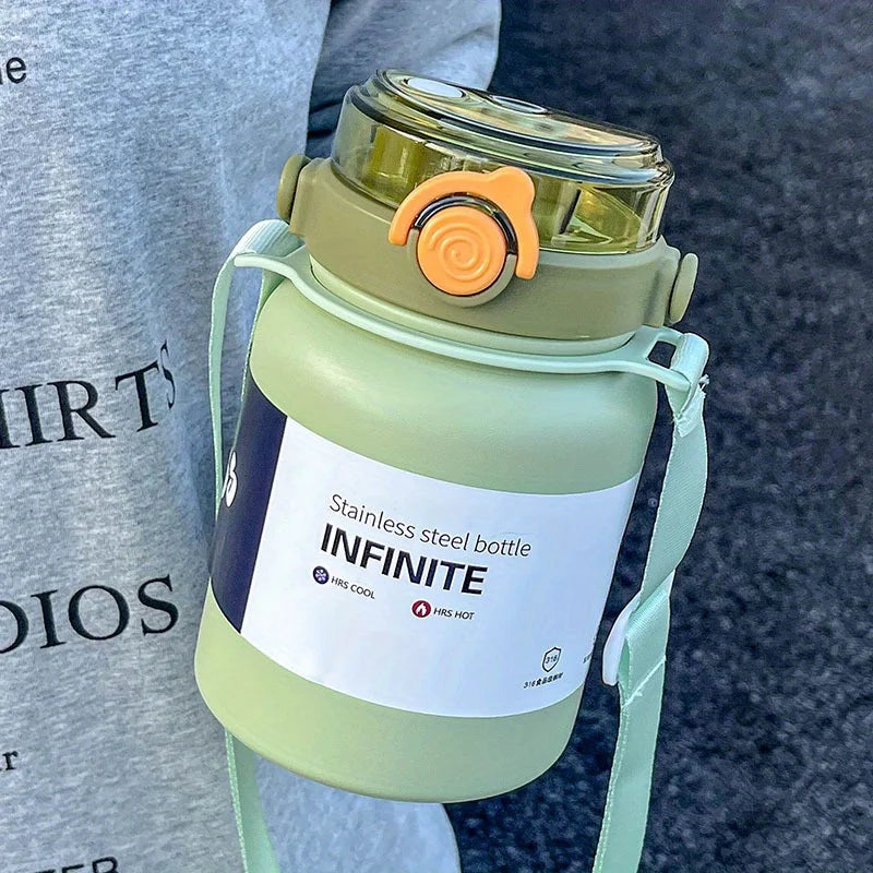Gourde de sport en inox 800 ml à 2 L à paille — Vert