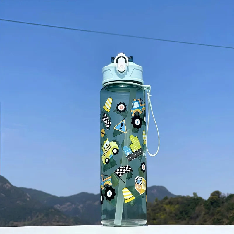 Gourde enfant en silicone 750 ml à paille — Transparent et Voiture
