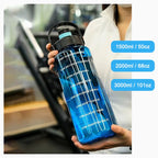 Gourde de sport en plastique sans BPA 1,5 L à 3 L à paille graduée
