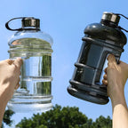 Gourde de sport en plastique sans BPA 2 L shaker