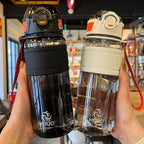 Gourde enfant en plastique sans BPA 750 ml à 1 L