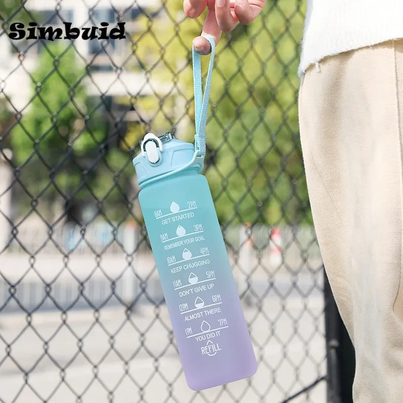 Gourde de sport 600 ml à 1 L à paille
