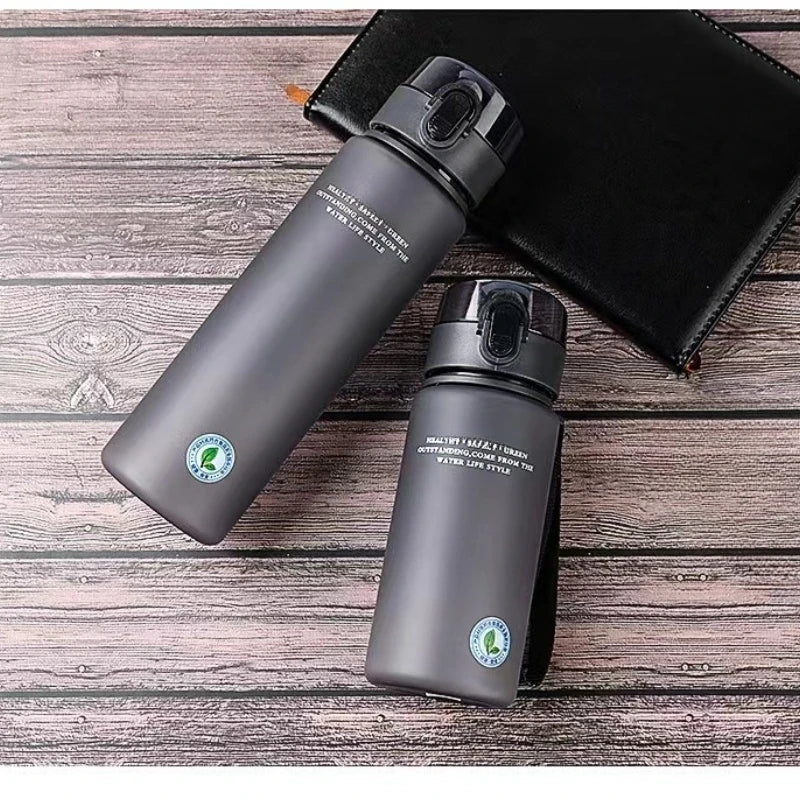 Gourde de sport en plastique sans BPA 400 ml à 560 ml