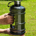 Gourde de sport en plastique sans BPA 2 L shaker