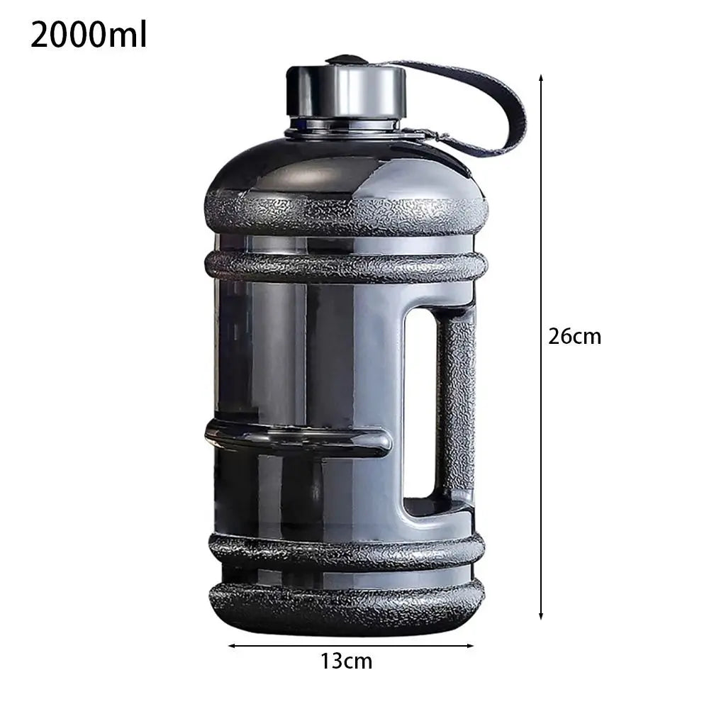 Gourde de sport en plastique sans BPA 2 L shaker — Noir