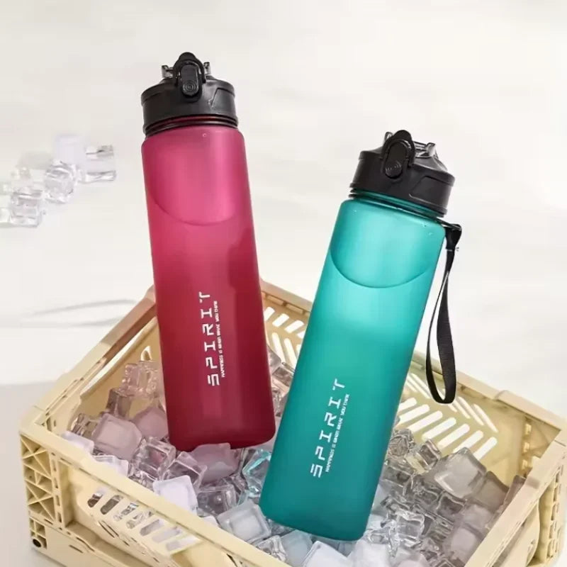Gourde de sport en plastique sans BPA 750 ml à paille
