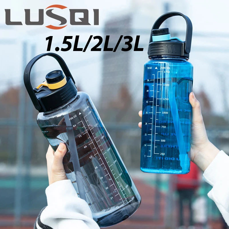 Gourde de sport en plastique sans BPA 1,5 L à 3 L à paille graduée