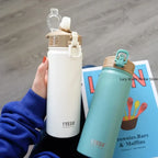 Gourde en inox 600 ml à 750 ml à paille