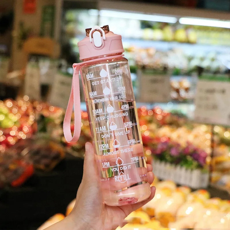 Gourde de sport 800 ml à paille