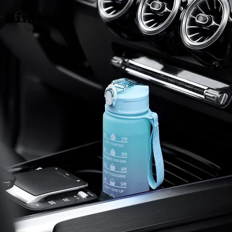 Gourde de sport 600 ml à 1 L à paille