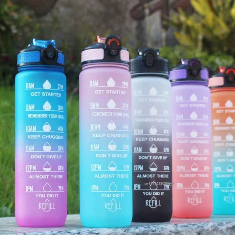 Gourde de vélo en plastique sans BPA 1 L à paille