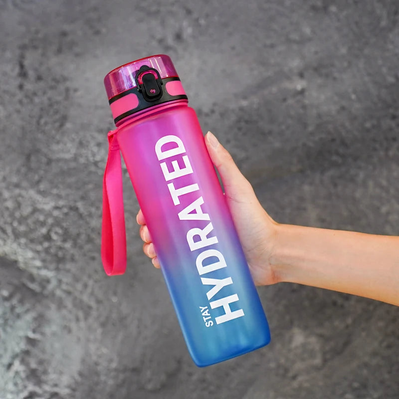 Gourde en plastique sans BPA 1 L — Rouge et Bleu