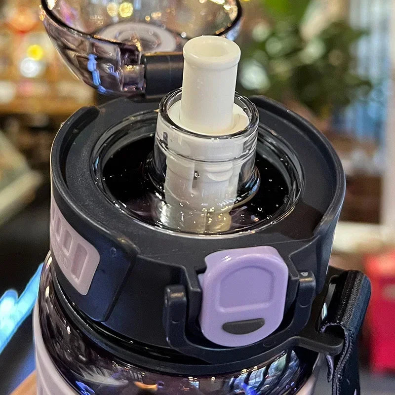 Gourde enfant en plastique sans BPA 750 ml à 1 L