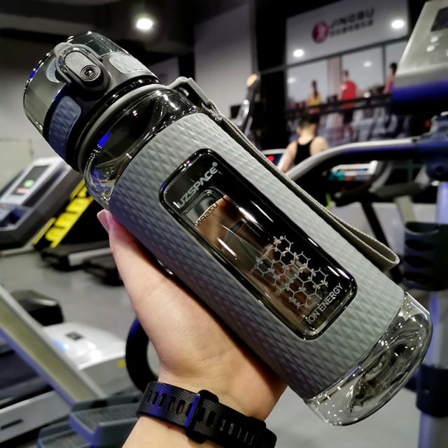 Gourde Sans BPA en Tritan – Idéale pour le Sport et les Activités Extérieures