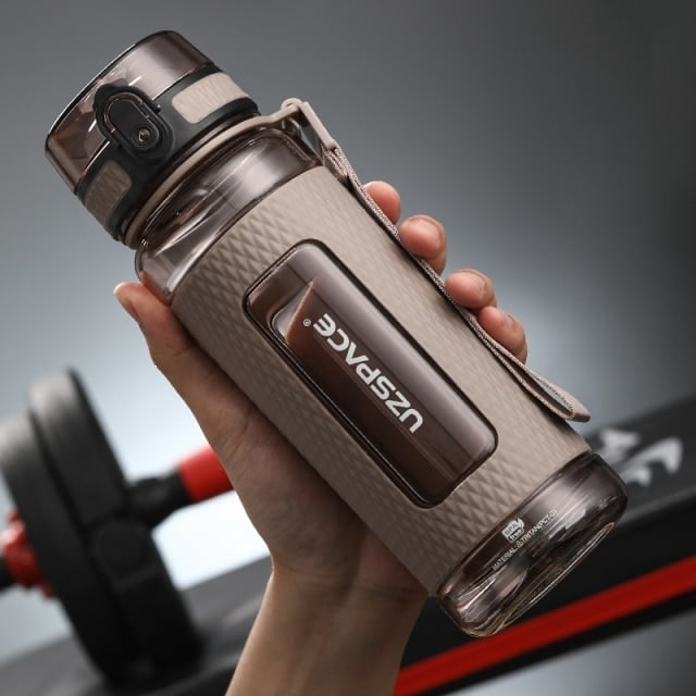 Gourde Sans BPA en Tritan – Idéale pour le Sport et les Activités Extérieures